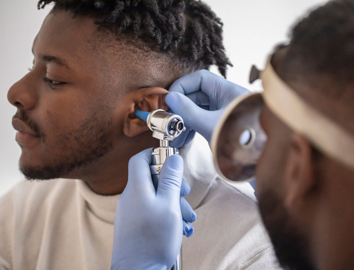 Ear-Wax-Removal-Using-Microsuction